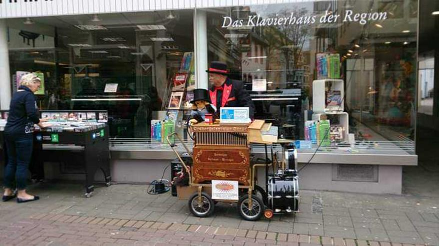 Bild 17: Drehorgelspieler kompl. Ausstattung 