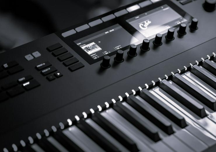 Keyboard Yamaha PSR SX 700 plus Instrumenten Kabel