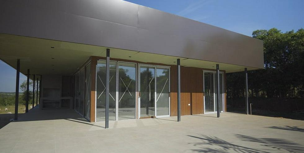Bild 5: Moderne Neubau-Villa mit Pool in Independencia / Paraguay