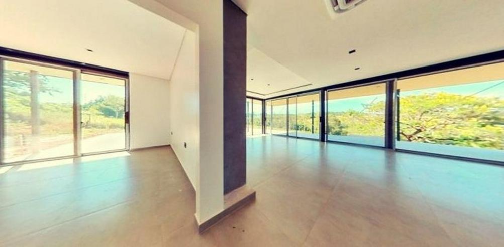 Bild 3: Moderne Neubau-Villa mit Pool in Independencia / Paraguay