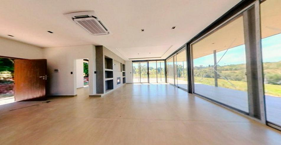 Bild 4: Moderne Neubau-Villa mit Pool in Independencia / Paraguay