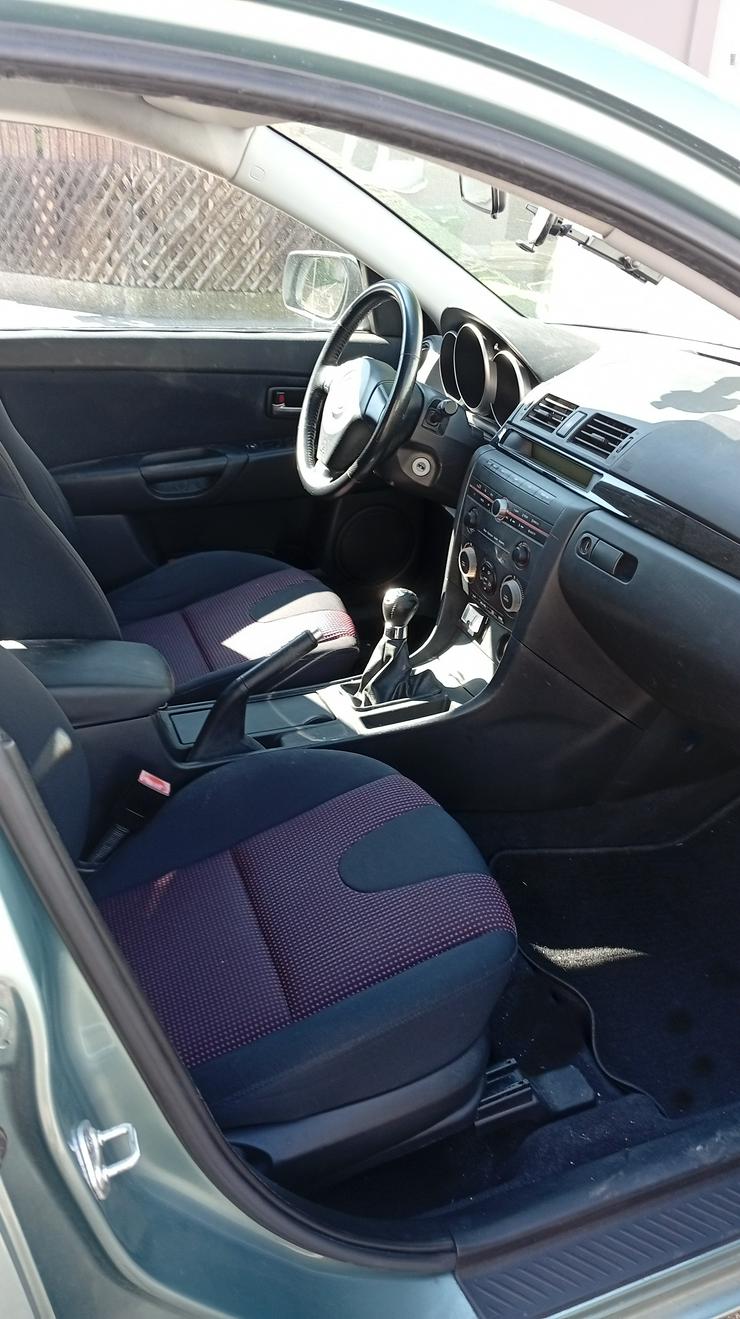 Bild 5: Mazda3 TÜV bis 01/2026. Das Auto ist fahrbereit aber abgemeldet.
