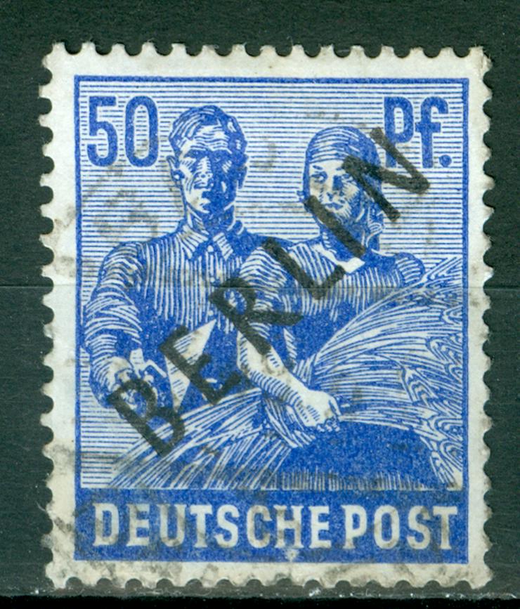 Berlin gestempelt Nr. 13 mit Riss und Knick an der Unterseite