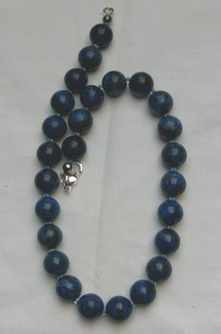 Bild 4: Edelsteinkette  mit dem Edelstein Lapislazuli