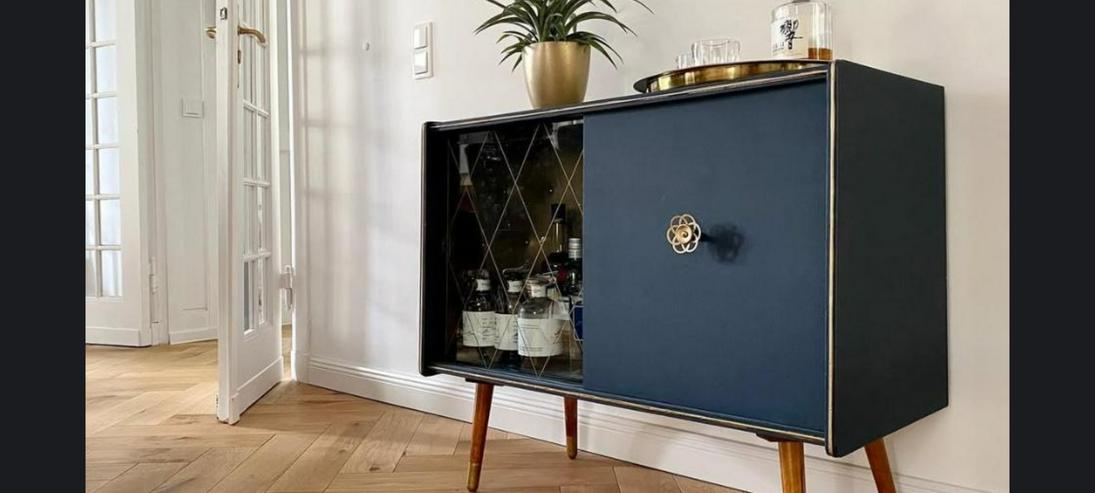 Bild 12: +++RAR+++ antike Hausbar 50 er Jahre Sideboard mit Glas- und Holzschiebetür