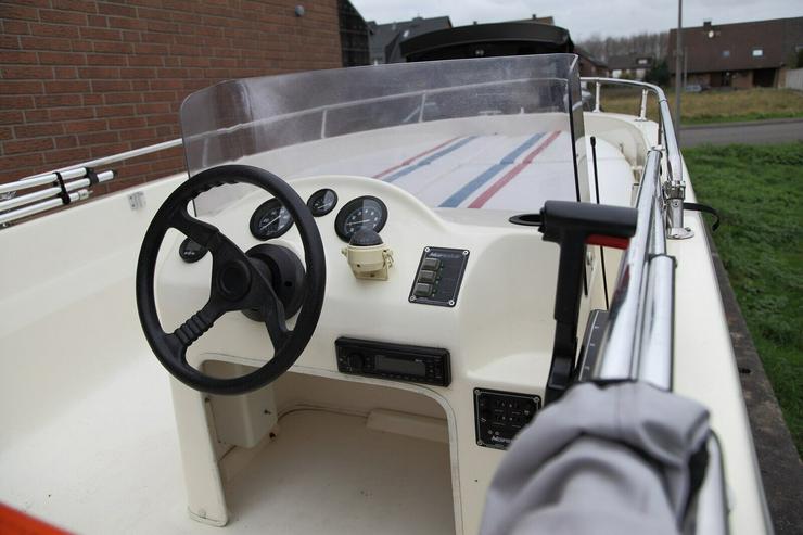 Bild 2: Motorboot – Bowrider Marintek „Laguna 455“