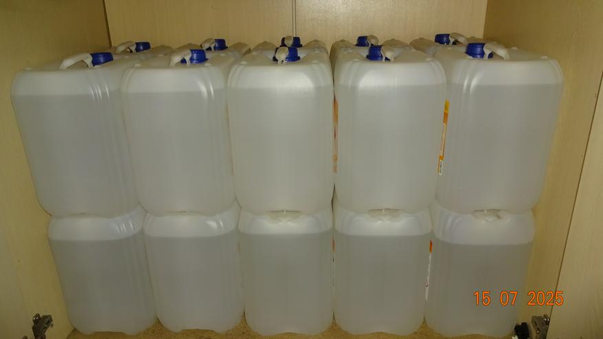 Bild 5: Kanister mit 10 L Spiritus