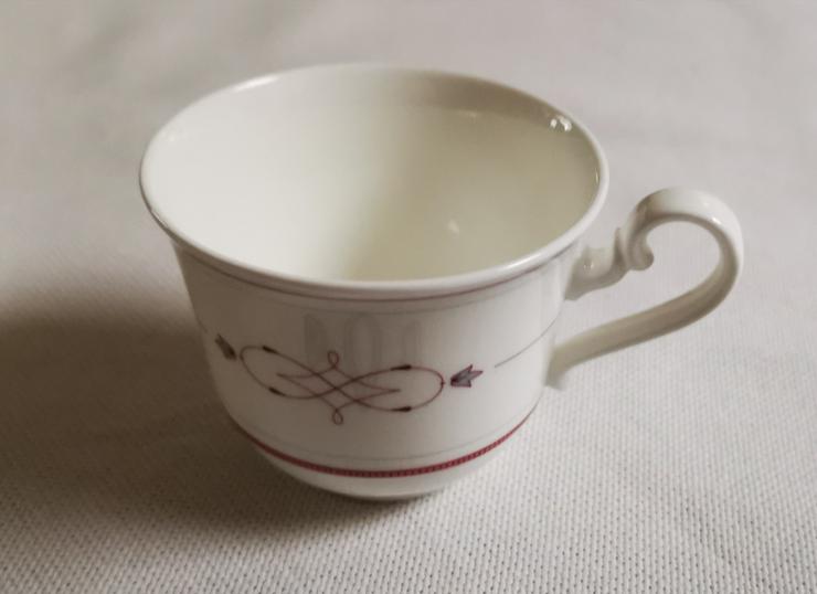 Bild 2: 6 Moccatassen von V&B mit Unterteller BoneChina v. Heinrich