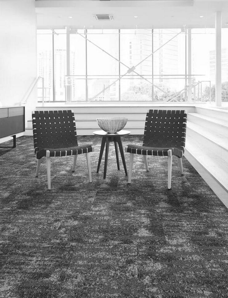 Bild 7: Works Sense Teppichfliesen – letzter Lagerbestand. Sofort lieferbar