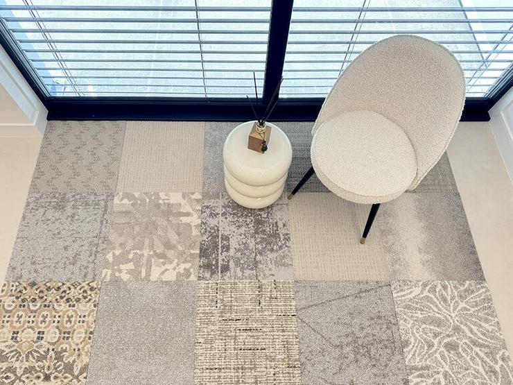 Bild 12: Dekorative Teppichfliesenmischungen in Grau, Braun, Beige, Farbe