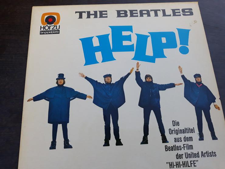 LP von den BEATLES "Help" - LPs & Schallplatten - Bild 1