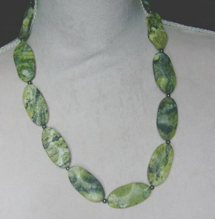 Longkette mit einen Türkis und Hämatitperlen