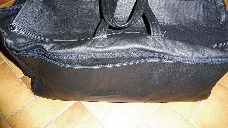 Bild 3: Reise-und Sporttasche schwarz Leder 60x23x24 cm ca 30 l