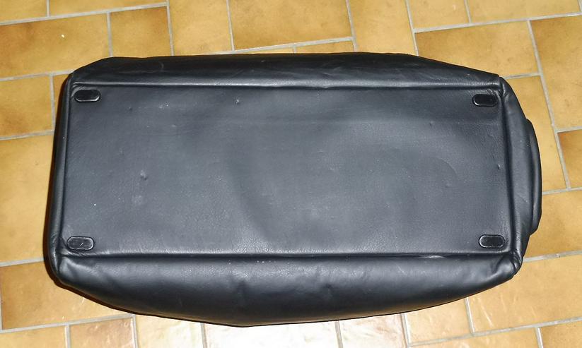 Bild 2: Reise-und Sporttasche schwarz Leder 60x23x24 cm ca 30 l
