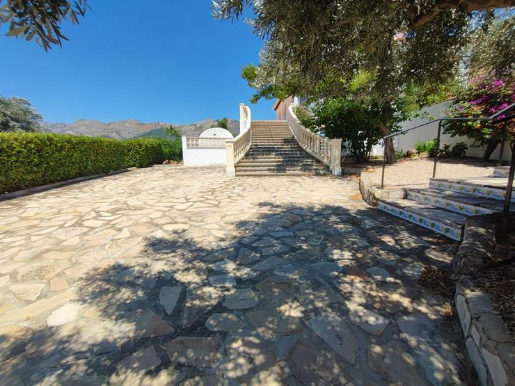 Bild 5: Beeindruckende Villa in Orba – El Capso, Spanien