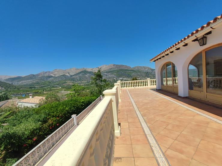 Bild 8: Beeindruckende Villa in Orba – El Capso, Spanien