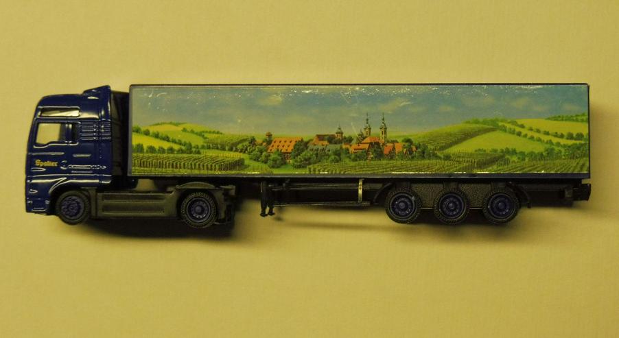 Bild 9: Werbe-Trucks, Bier-Werbung