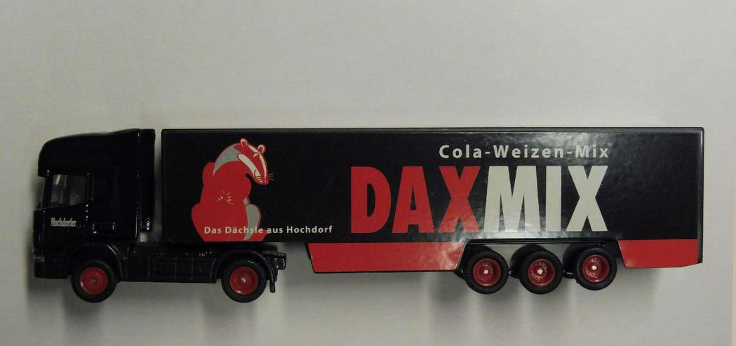 Bild 4: Werbe-Trucks, Bier-Werbung