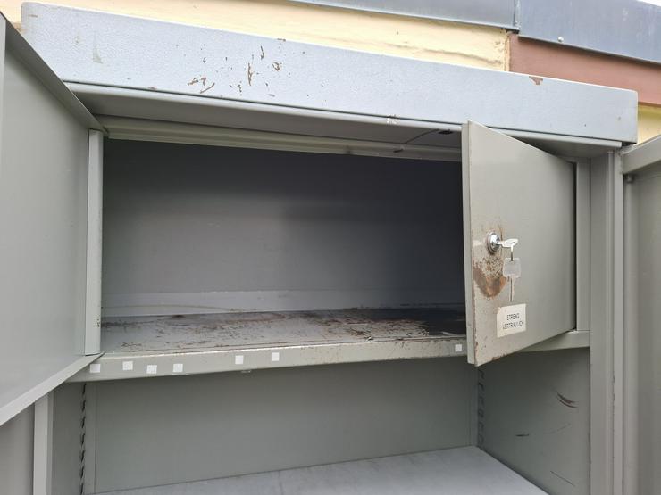 Bild 3: stabiler Blechschrank 196 x 97 x 50 cm 2 x abschließbar