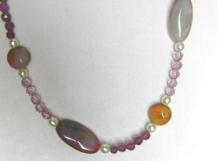 Bild 6: Longkette mit Kristallperlen, Regenbogenachat und Perlen