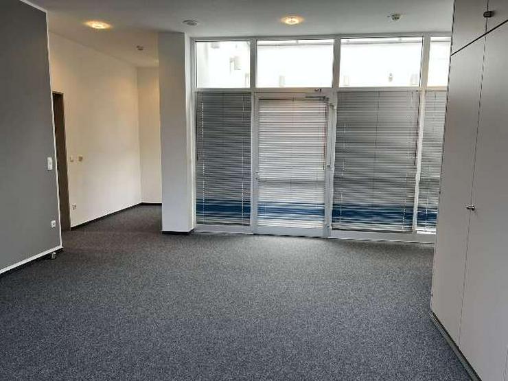 Bild 3: Provisionsfrei: 254 qm Teilklimatisiertes Großraumbüro mit Terrasse und vielen Stellplätzen!