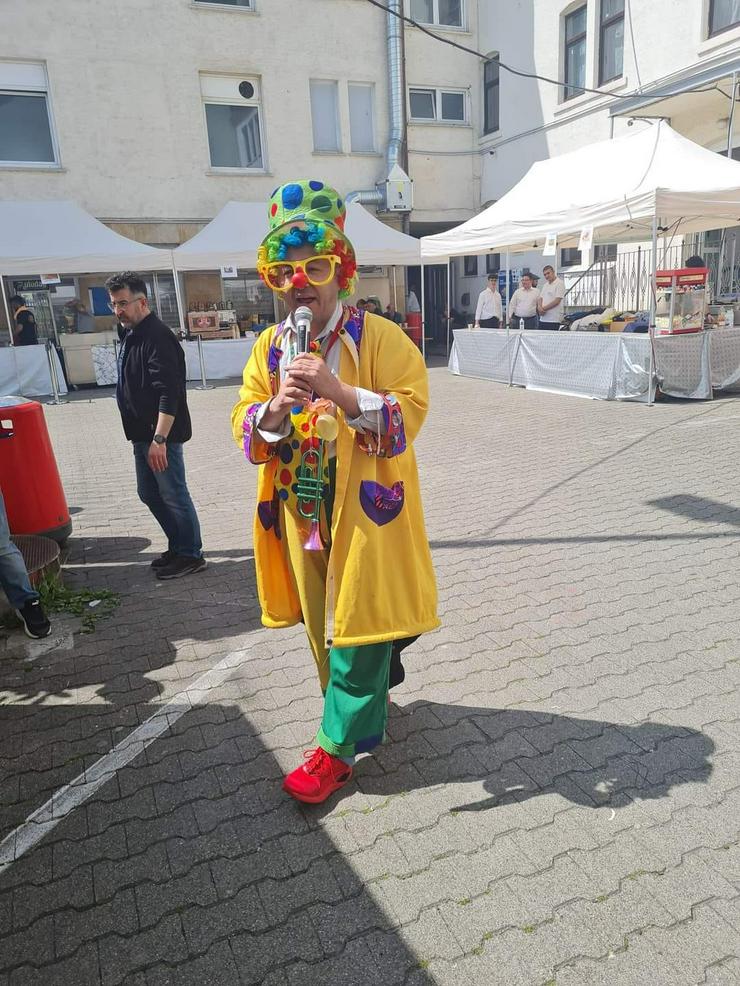 Bild 7: Hey! Ich biete eine Schulung für Clown, Moderator, Animateur, 250 €