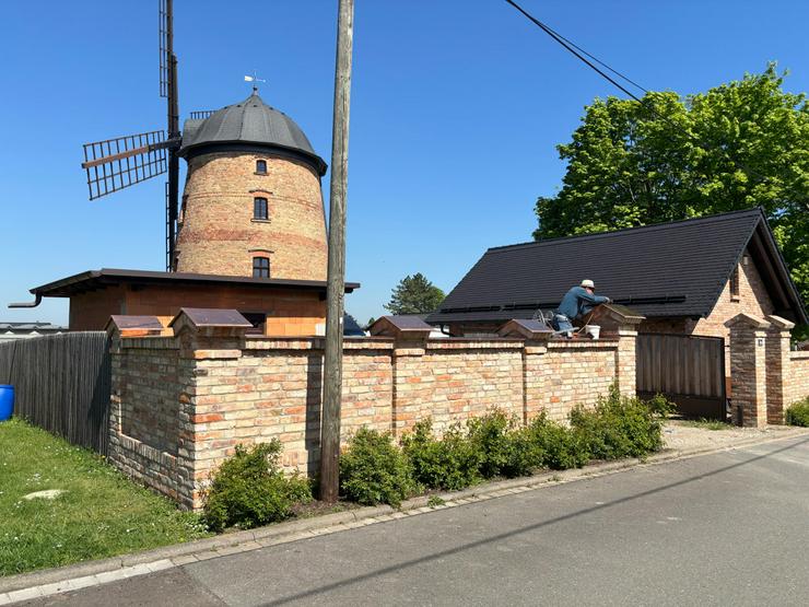 Bild 12: klassisch rote Backsteine uralte Ziegel Klinker Gala Bau Garten Gestaltung Landhaus used look shabby chick