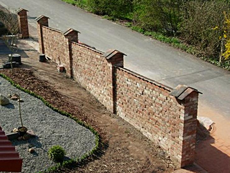 Bild 10: klassisch rote Backsteine uralte Ziegel Klinker Gala Bau Garten Gestaltung Landhaus used look shabby chick