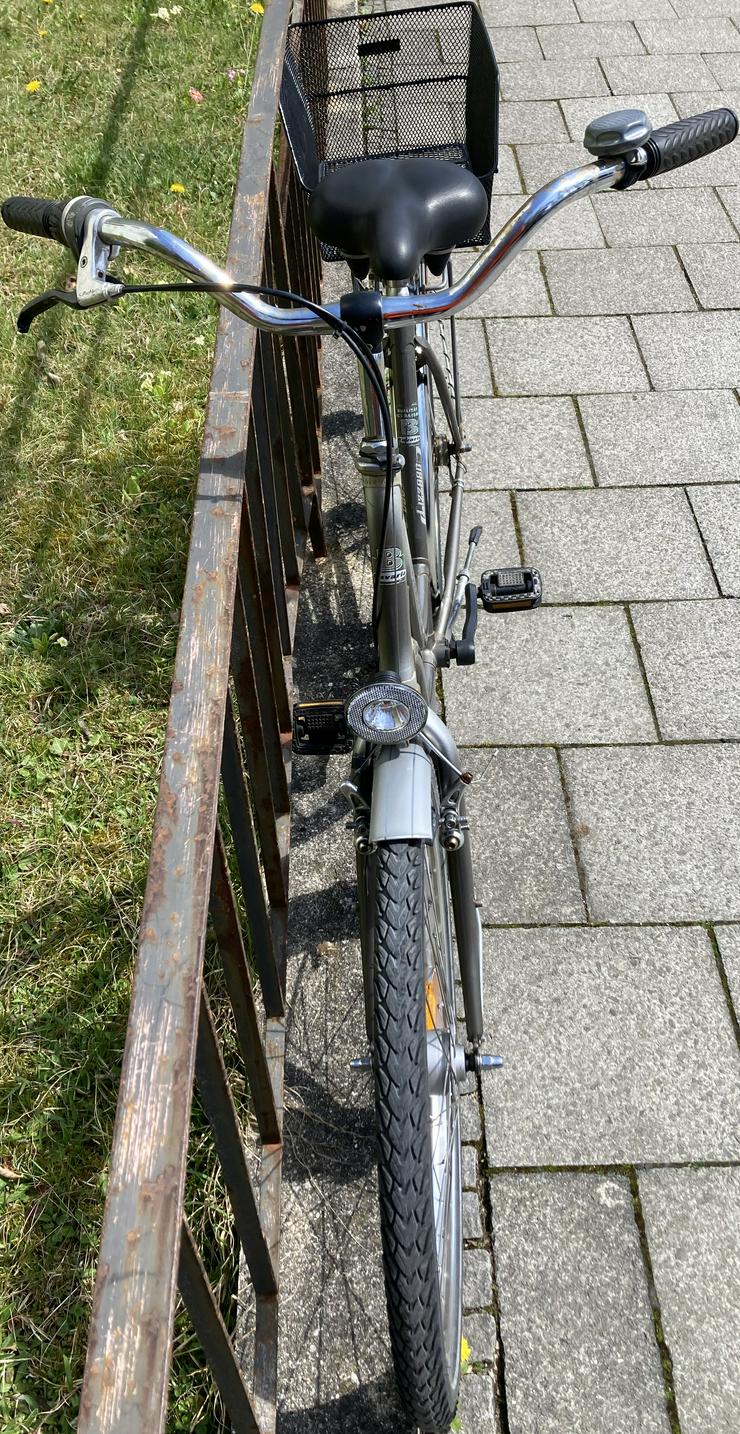 Bild 4: Stadtfahrrad Bavaria Line Lizzard für Damen, 26 Zoll, Nabenschaltung, Nabendynamo, Korb, Beleuchtung