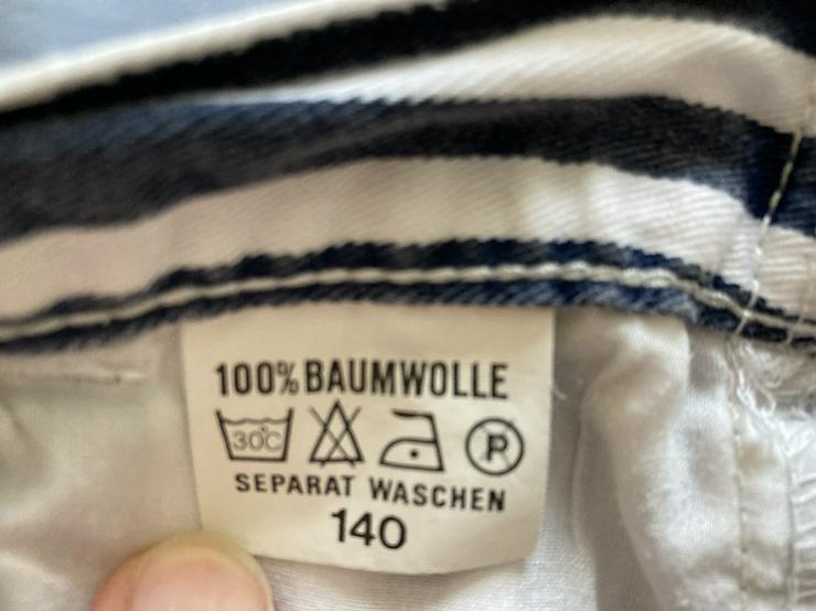 Bild 5: NEU Bermuda Hose Gr. 140 blau-weiss gestreift