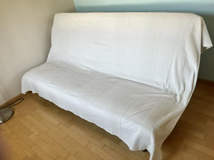 Bild 5: Bequeme Klapp-Schlaf-Couch
