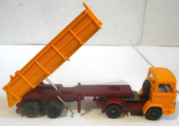 Bild 4: Wiking alt 1:87 MB 1317 Sattelkipper Auflieger orange