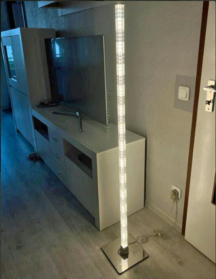Bild 3: DESIGN LED Stand- Stehleuchte Chrome Edelstahl 22xcm 3xcm 142 cm warm weiß modern top Zustand!