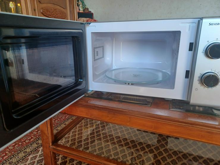 Bild 2: SilverCrest Mikrowelle SMW 700 D1