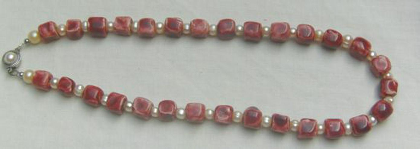 Bild 5: Edelsteinkette, roter Achat mit Perlen