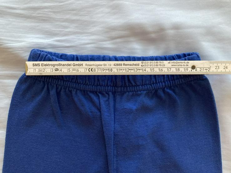Bild 2: NEUWERTIG Bermuda Leggings Gr. 122 blau