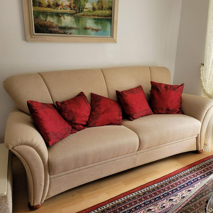 Hochwertiges 2½-Sitzer Sofa in Beige mit fester Polsterung -  Sitzen statt Liegen !