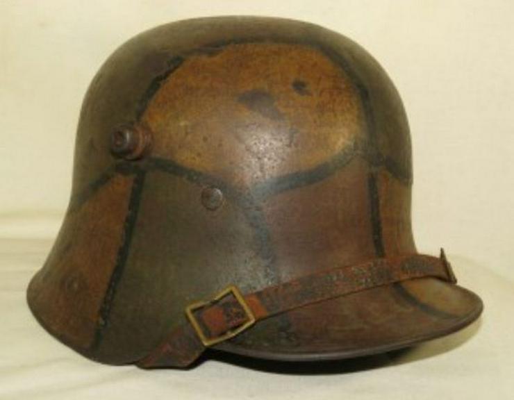 Bild 2: Stahlhelm M16 aus Wk1 