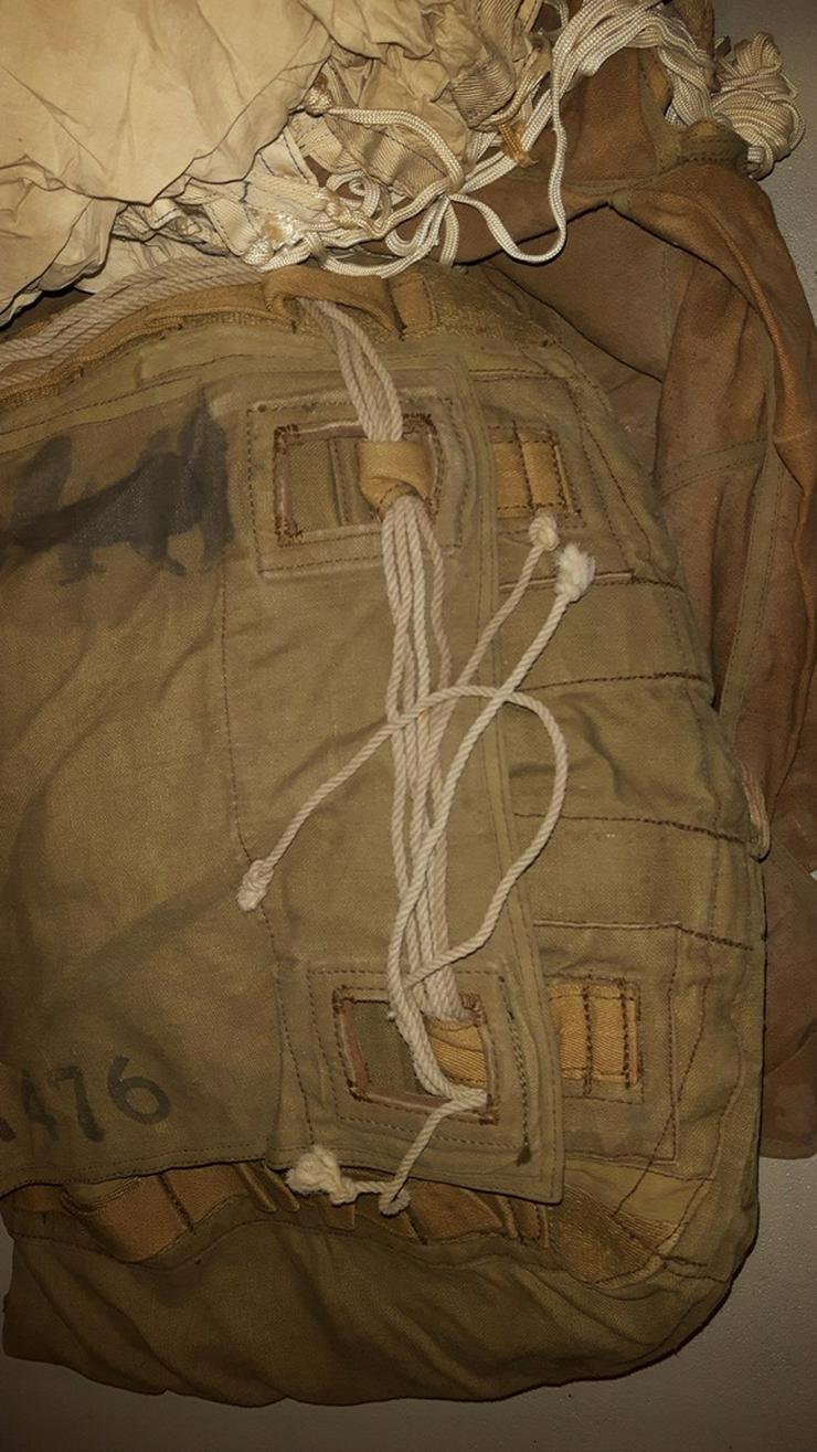 Bild 3: RZ-20 Fallschirmjager Parachute aus Wk2 
