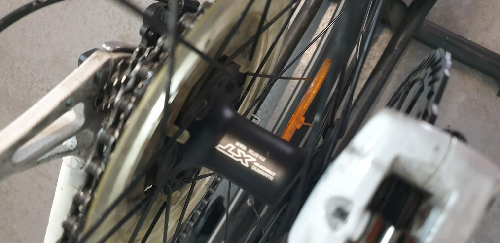 Bild 13: Erstklassiges Alu Mountainbike Carver Pure 150 Adrenaline 26 Zoll aus erster Hand