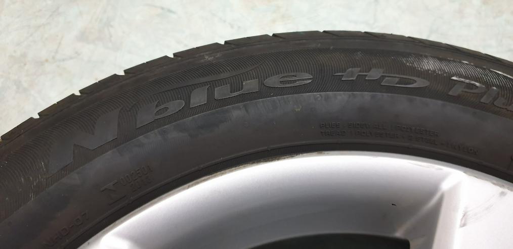 Bild 6: VW Alufelgen mit Sommerreifen und starken 7mm Profiltiefe