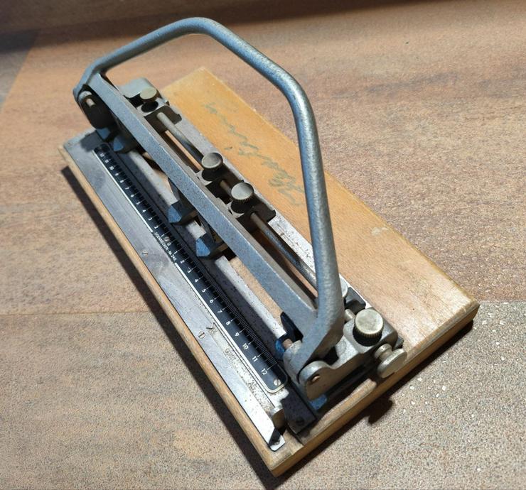 Robuster historischer Vintage Mehrfach-Locher, 1930 er Jahre, Antik