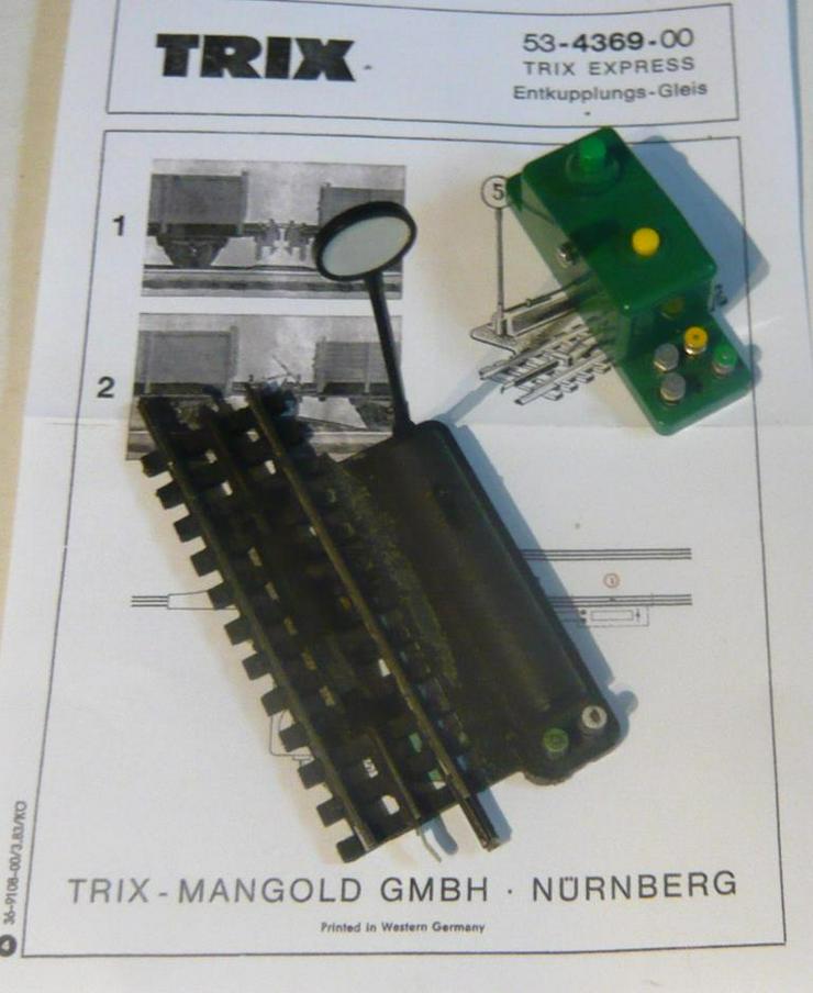 Bild 2: TRIX EXPRESS H0 el. Entkupplungsgleis mit Schalter