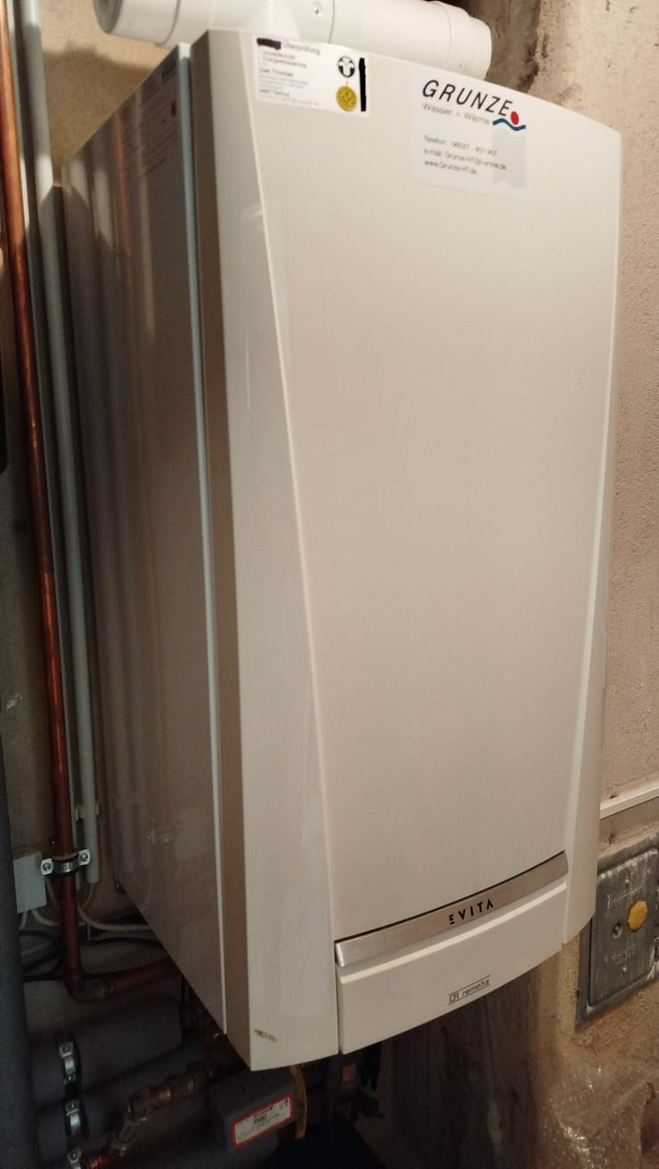 Bild 3: Remeha Evita 25s BHKW BJ. 2014 Gas-Brennwert-Wandkessel mit Stromgenerator