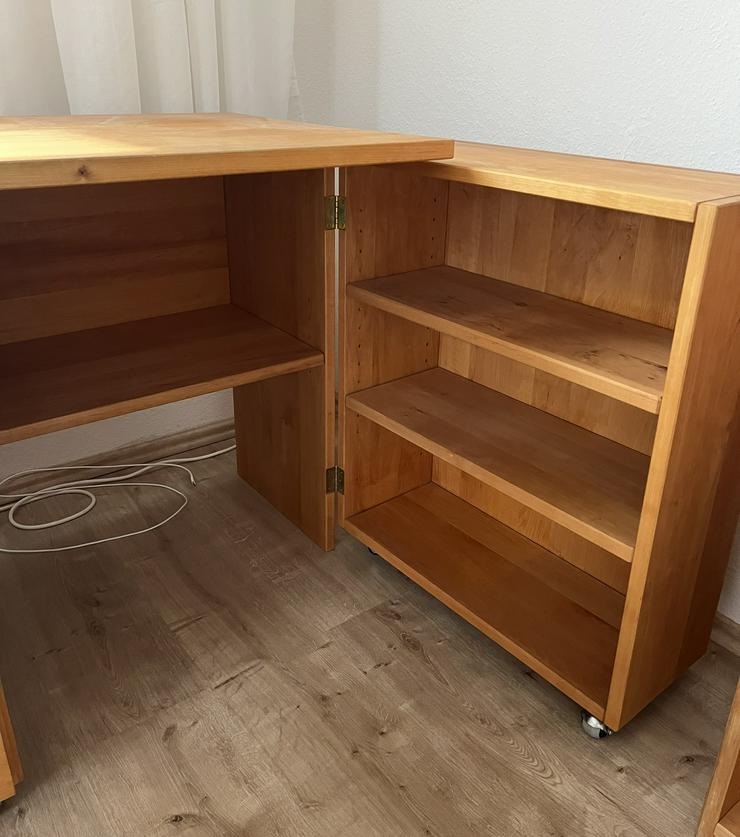 Bild 2: Schreibtisch Erlenholz