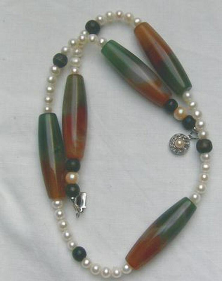 Bild 4: Longkette mit Perlen und Achaten