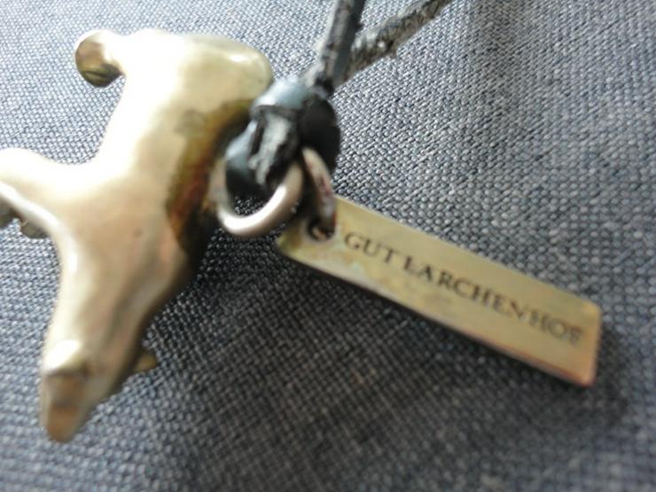 Bild 5: Schlüsselanhänger Goldener Bär " Gut Lärchenhof" massiv, goldfarbig
