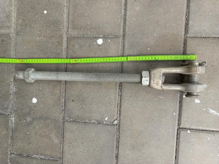Gewindestange M30 mit Schäkel