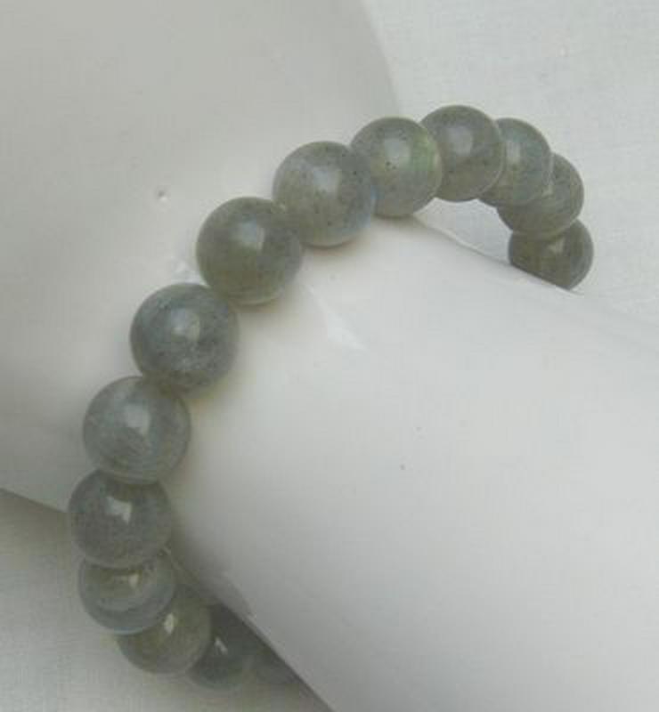 Bild 2: Armband mit den edlen Labradorit