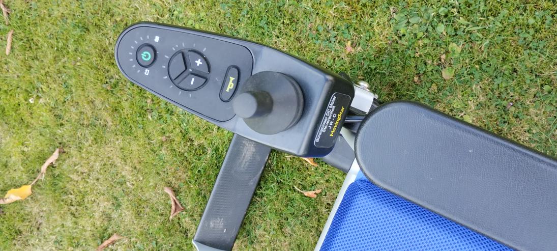 Bild 5: E-Rollstuhl 